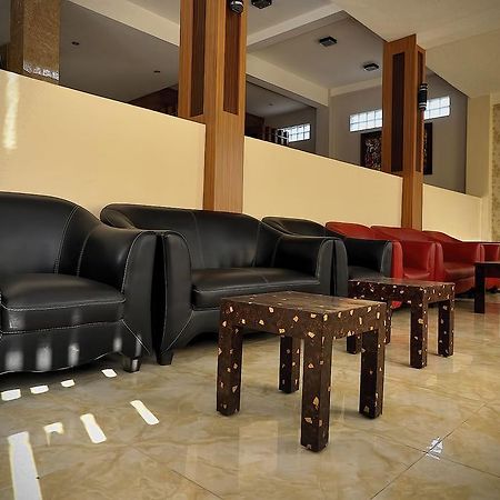 Spencer Green Hotel Batu Kültér fotó